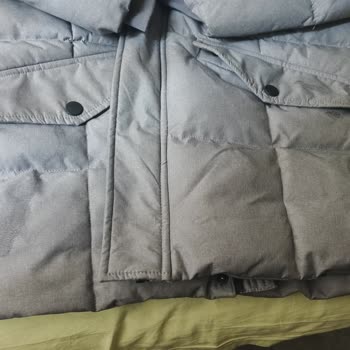 İlk Kullanımda Lekelenen Mont İçin Yeniden İnceleme Ve Değişim Talebi