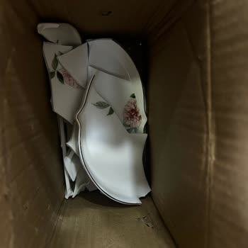 Kırık Tabakların Değişimi İçin Uzun Bekleyiş Ve Çözüm Yok