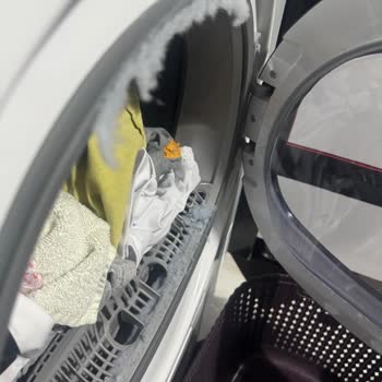 Beko Km90 Kurutma Makinesi Toz Atıyor, Yetkili Servis Çözüm Sağlayamıyor Ve Değişim Talebi