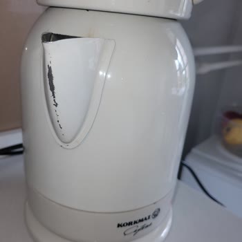 Korkmaz Çaycıda Uç Ve Sap Kısmı Hızla Soyulmuş, Değişim Talep Ediyorum