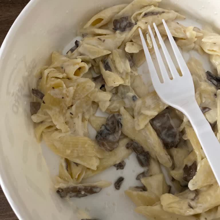 Trendyol Yemek Kremalı Makarna Kalitesiz Ve Zehirli, İade İstiyorum