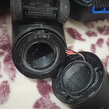 Philips XC7043 Süpürgenin Başlığı Darbe Olmadan Kırıldı, Garanti Kapsamına Alınmalı