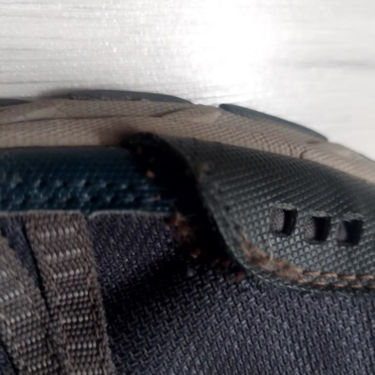 Skechers Escape Plan Outdoor Ayakkabısının 6 Ayda Dikiş Açması Ve Üretim Hatası