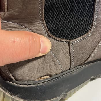 İstanbul Pelican Mağazasındaki Deri Botun Yırtılması Ve Değişim Talebimin Reddedilmesi