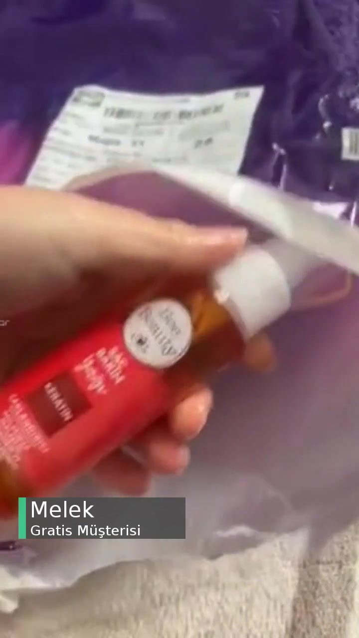 Gratis Siparişimdeki Yağ Dökülmüş videonun kapak resmi