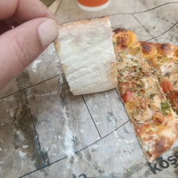 Unlu Pide Altı, Boğazı Rahatsız Etti, Çözüm Sunulmadı