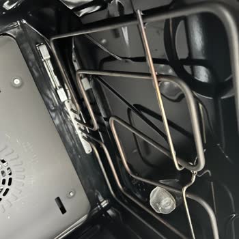 Bosch Ankastre Fırının İç Aydınlatma Arızası İçin Garanti Kapsamında Ücretsiz İnceleme