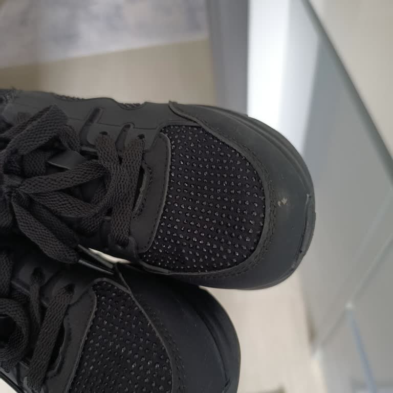 İlk Kullanımda Derisi Soyulan Ayakkabının İade Talebi Reddedildi