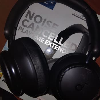 Anker Space Q45 Kulaklıkta Ped Soyulması Ve Çatlaklar Nedeniyle Ücretsiz Değişim Talebi