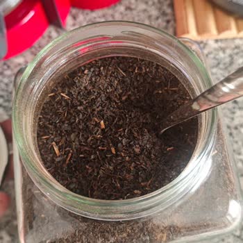 Tarım Kredi Çayında Çöp Doluluğu: Kalite Sorunu Ve Güven Kırılması