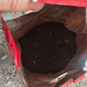 Tarım Kredi Çayında Çöp Doluluğu: Kalite Sorunu Ve Güven Kırılması