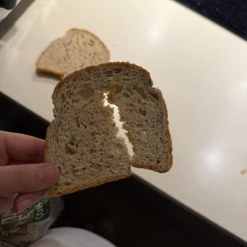 UNO Dilimli Ekmeklerde Orta Yırtık Sorunu