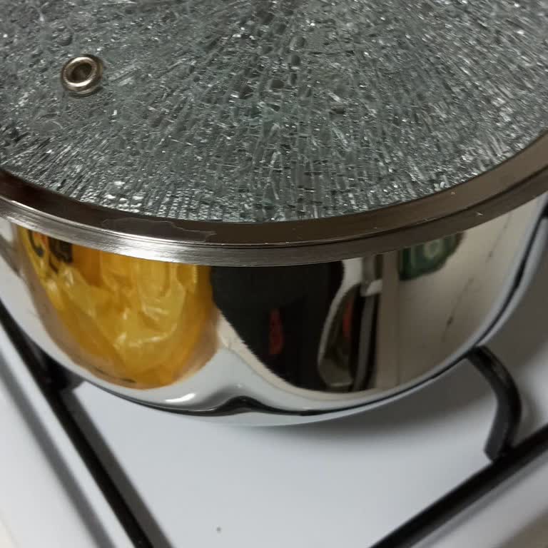 Schafer Tencere Setinde Cam Kapak Aniden Kırıldı Güvenlik Riski Ve Ücretsiz Değişim Talebi