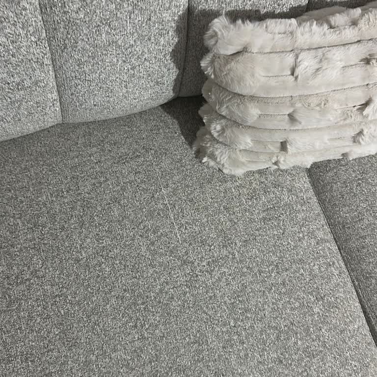 İstikbal Şubesinden Teslim Edilen Yırtık Koltuk İçin 6 Aylık Erteleme Ve Güven Kaybı