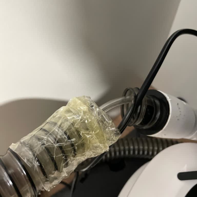 Kiwi Halı Yıkama Makinesinde Hortum Yırtılması, Servis Cevapsızlığı Ve Ücretsiz Parça Talebi