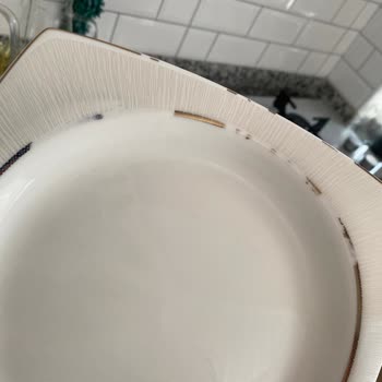 Korkmaz Bone Selection Yemek Takımının Desenleri İlk Kullanımda Silindi