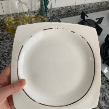 Korkmaz Bone Selection Yemek Takımının Desenleri İlk Kullanımda Silindi