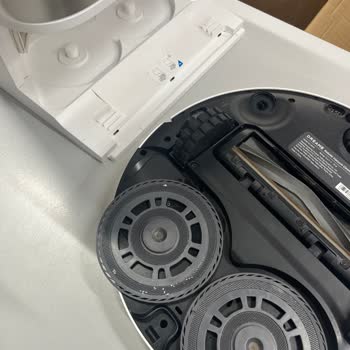 Media Markt Robot Süpürge Defolu Ve Eksik Parçalarla Tekrar Servise Gönderildi