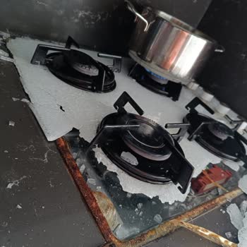 Silverline Ocak Patlaması, Maddi Hasar Ve Servis İhmaline Değişim Talebi