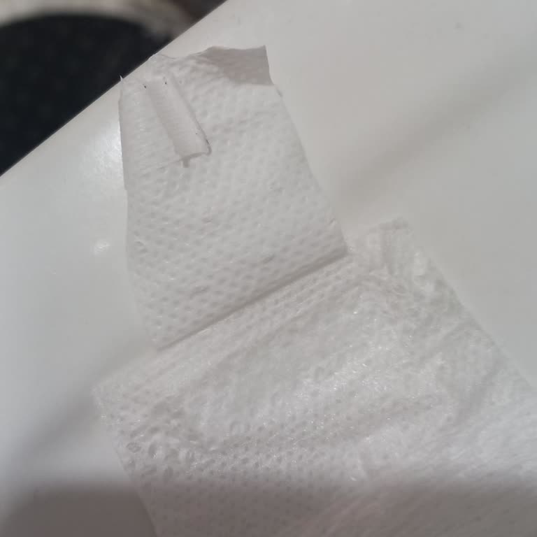 Hatalı Bebek Bezleri Cırt Cırt Kısmı Olmadan Güvenimizi Sarsıyor