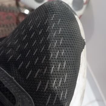 DeFacto Mağazasında Kısa Sürede Yırtılan Ayakkabım İçin Ayıplı Ürün Değişimi Talebi