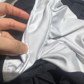 Skechers Eşofmanda Renk Vermez Sözü Yanıltıcı, İlk Yıkamada Boya Döndü