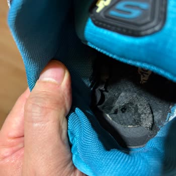 Garanti Süresi Bitmedi İç Astar Yırtıldı, Mağaza Kusur Yok Dedi