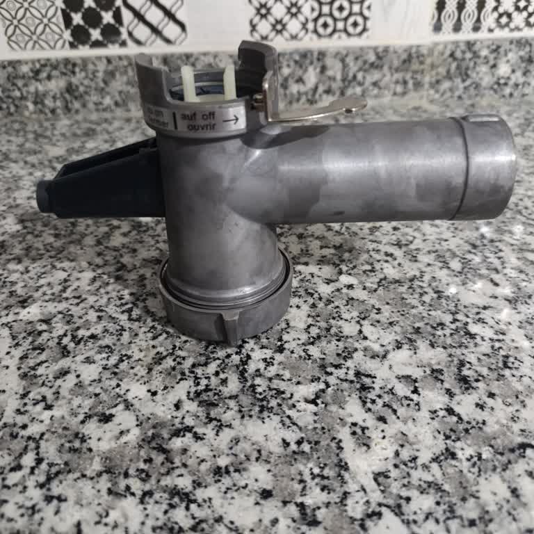 Bosch MUMS2VM40 Kıyma Aparatı Boya Dökmesi Ücretsiz Değişim Talebi