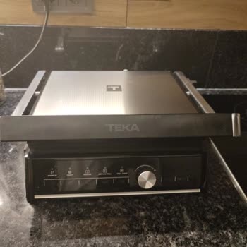 Teka Grill Tost Makinesinde Plaka Yapışması Ücretsiz Değişim Talebi