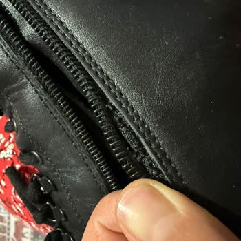 Derimod Botta Deri Kabarması Ve Fermuar Ayrılması, İade Talebi