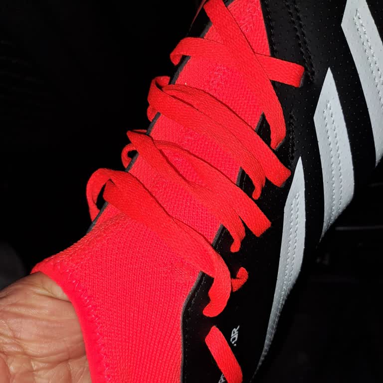 Kusurlu Adidas Krampon Ve Çelişen Mağaza Bilgileri Nedeniyle Mağduriyet