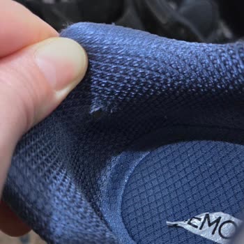 Skechers Kadın Spor Ayakkabısında Hızlı Yırtılma Ve Deformasyon