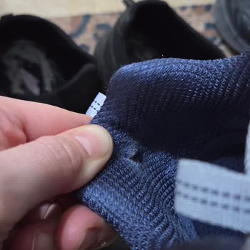 Skechers Kadın Spor Ayakkabısında Hızlı Yırtılma Ve Deformasyon