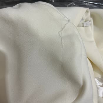 Yanıltıcı Görseller Ve Geciken Teslimat Nedeniyle 7.000 TL’lik Düğün Elbisesi İadesi Reddedildi