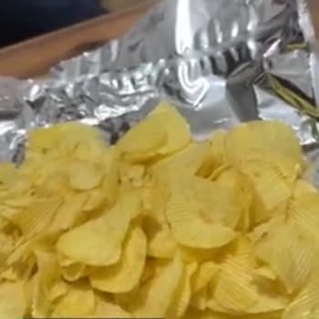 Ruffles Böcekler Örümcekli Kurtlu Şeyler Çıktı Cipsten