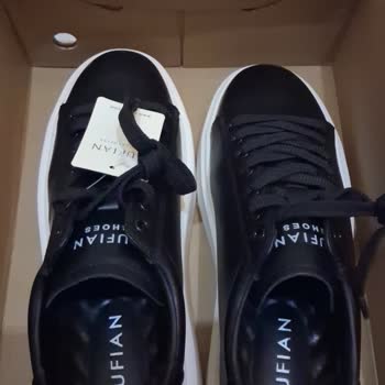 Üretim Hatası Nedeniyle Yanlış Beden Gelen Sneaker'ım İçin Ücret İadesi Talebi