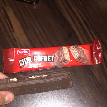 Torku Gofretten Bozuk Şekil Ve Şüpheli Çikolata Kaplaması