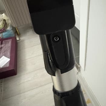 Bosch 7 Seri Süpürge Boru Çatlağı Ve Mağazanın Garanti Yardımını Reddetmesi