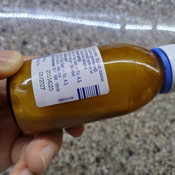 Granül Formdaki Macrol Şurubunda Kireç Gibi Sert Parçalar Ve İlaç Güvenliği Endişesi