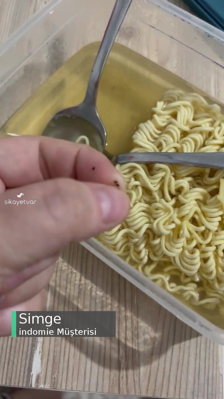 İndomie Noodle İçinden Yabancı Cisim Çıktı! videonun kapak resmi