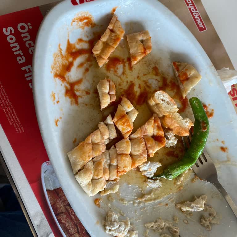 Baydöner Magnesia’da Aşağılayıcı Ve Saygısız Çalışan Tavrı