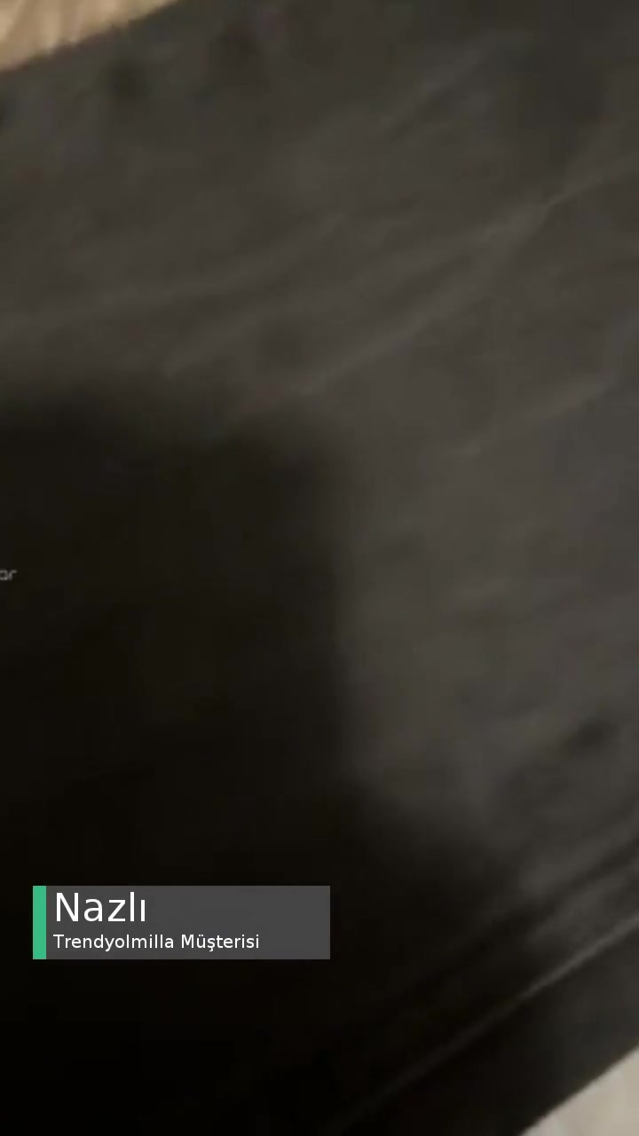 Trendyolmilla Pantolonun Rengi İlk Yıkamada Attı! videonun kapak resmi