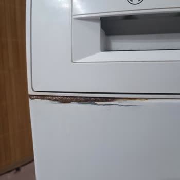 Bosch Çamaşır Makinemde Kasa Boyası Soyuluyor Ve Paslanıyor