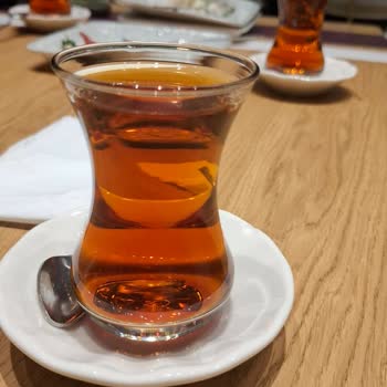 Sultanbeyli Çetinkaya Pastanesinde Çayın Kalitesi Bizi Hayal Kırıklığına Soktu