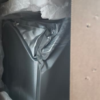 Hasarlı Buzdolabı, Servis Yokluğu Ve Bozulmuş Gıdalar Nedeniyle Acil Değişim Talebi