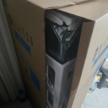 Hasarlı Buzdolabı, Servis Yokluğu Ve Bozulmuş Gıdalar Nedeniyle Acil Değişim Talebi