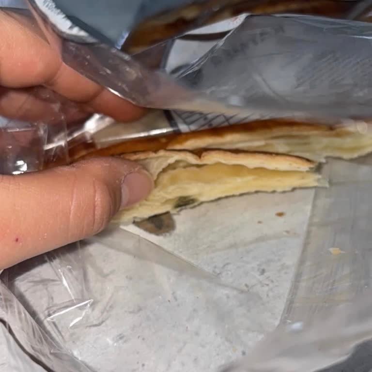 Mantarla Kaplı Katmer Ürünü Sağlık Ve Güvenimizi Sarstı