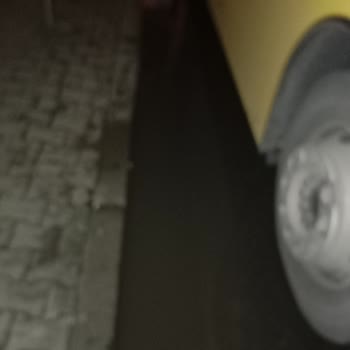 Şoför Kapıyı Açmadı, Yağmurda Soğukta Yolcuları İçeri Almadı