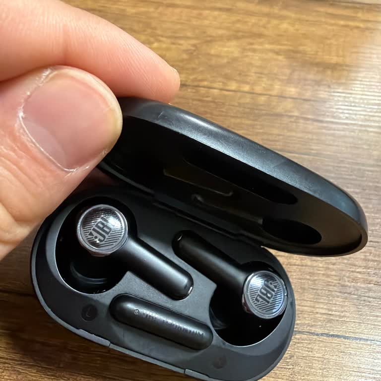 JBL Quantum TWS Kulaklıkta Tek Taraflı Şarj Sorunu Ve Ücretsiz Onarım Talebi