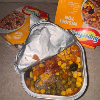 Superfresh Ton Balığı Konservesinde Ton Yok, Sadece Mısır Ve Zeytin